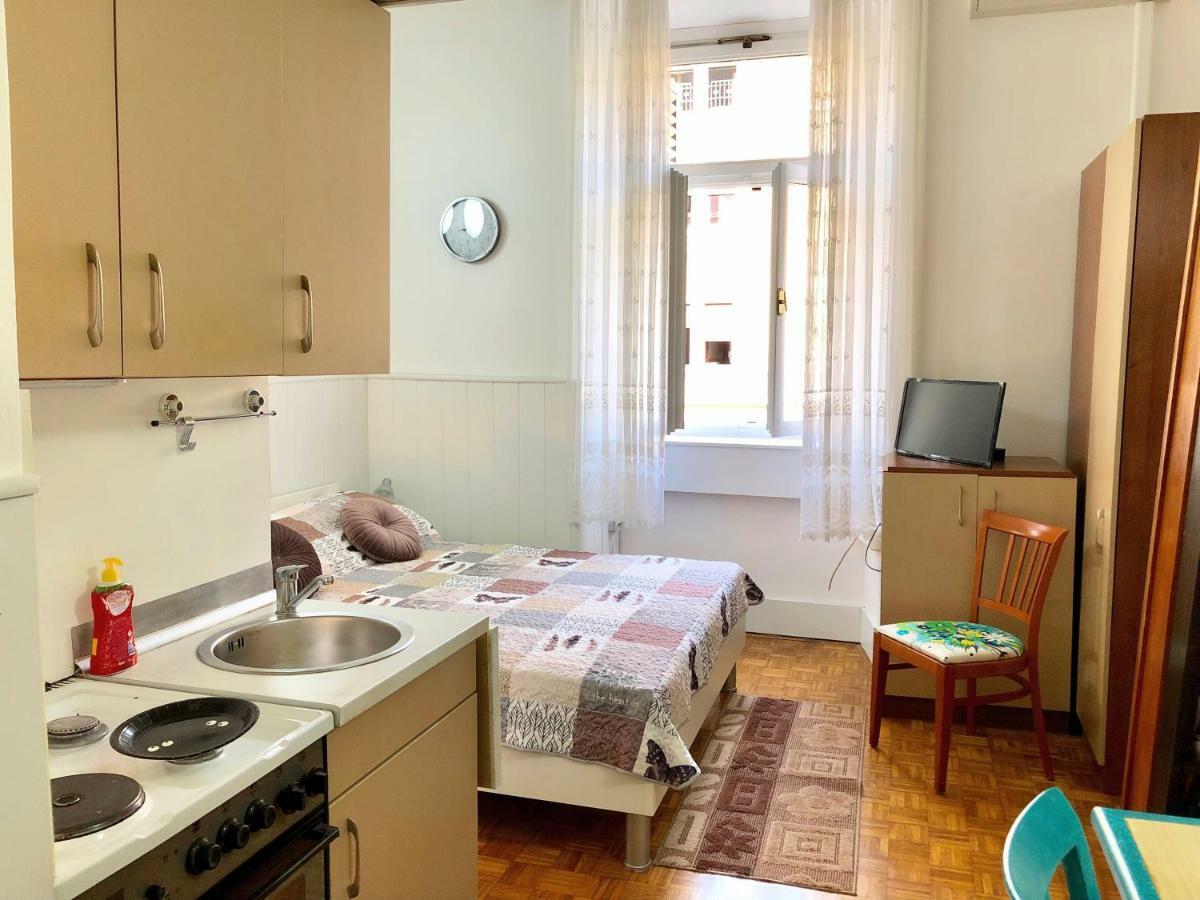 Studio & Free Parking, Aircool, Fresh Bedding Apartman Lovran Kültér fotó
